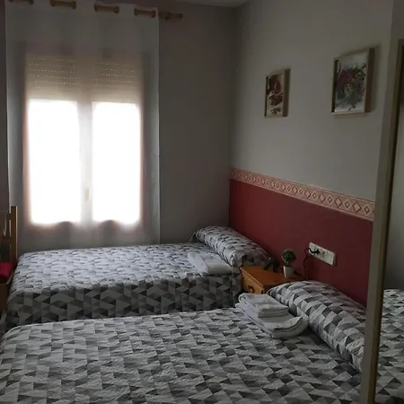 Guest house Las 2 Rr San Miguel de Bernuy